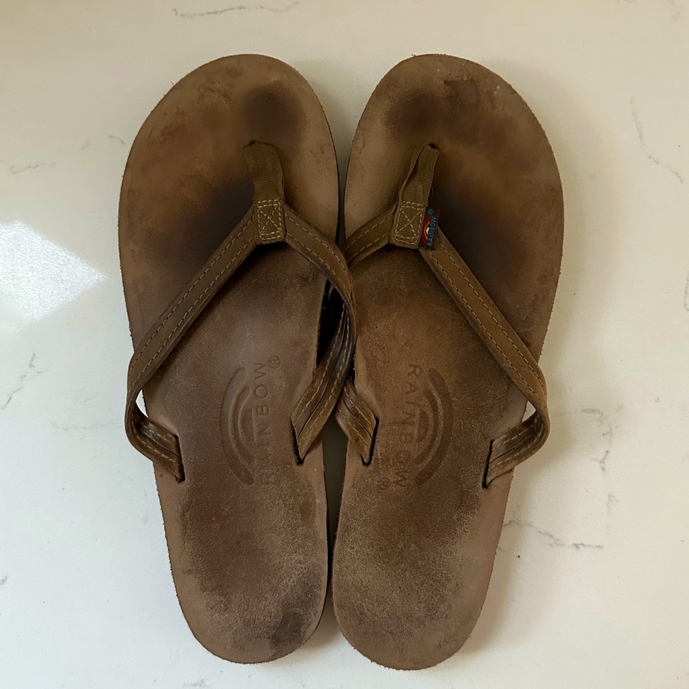 Rainbow Sandals Luxury Leather - Single Layer Arch Support w/ 1/2" Narrow Strap